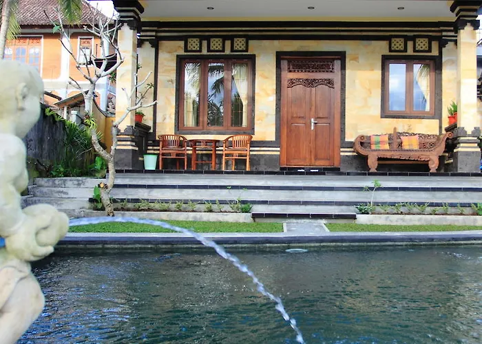 Gasthuis Dewa House Bisma 2*